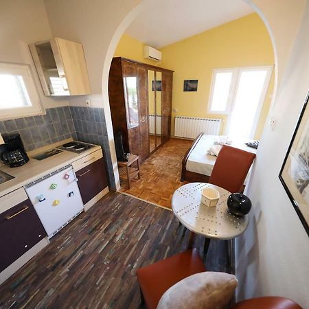 Villa Terracotta Studio 2 Starigrad Paklenica Εξωτερικό φωτογραφία