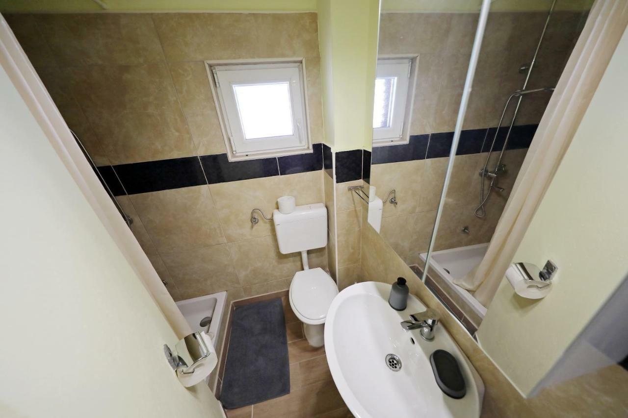 Villa Terracotta Studio 2 Starigrad Paklenica Εξωτερικό φωτογραφία